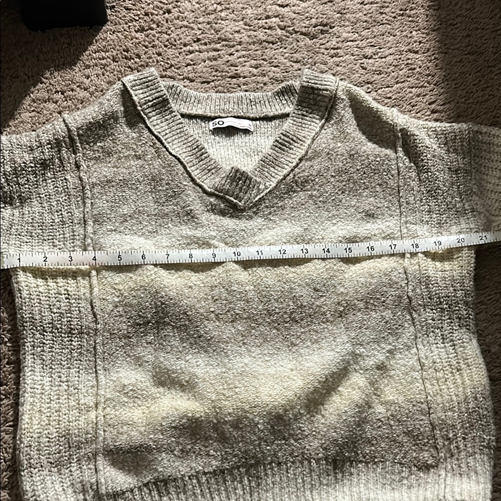 SO Knit Sweater in Gray and Cream - Picture 4 of 5